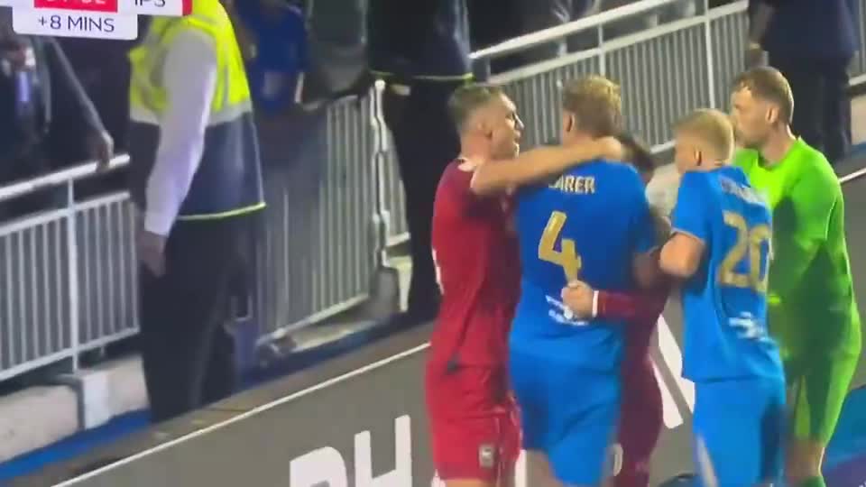 速将其带离 速将其带离