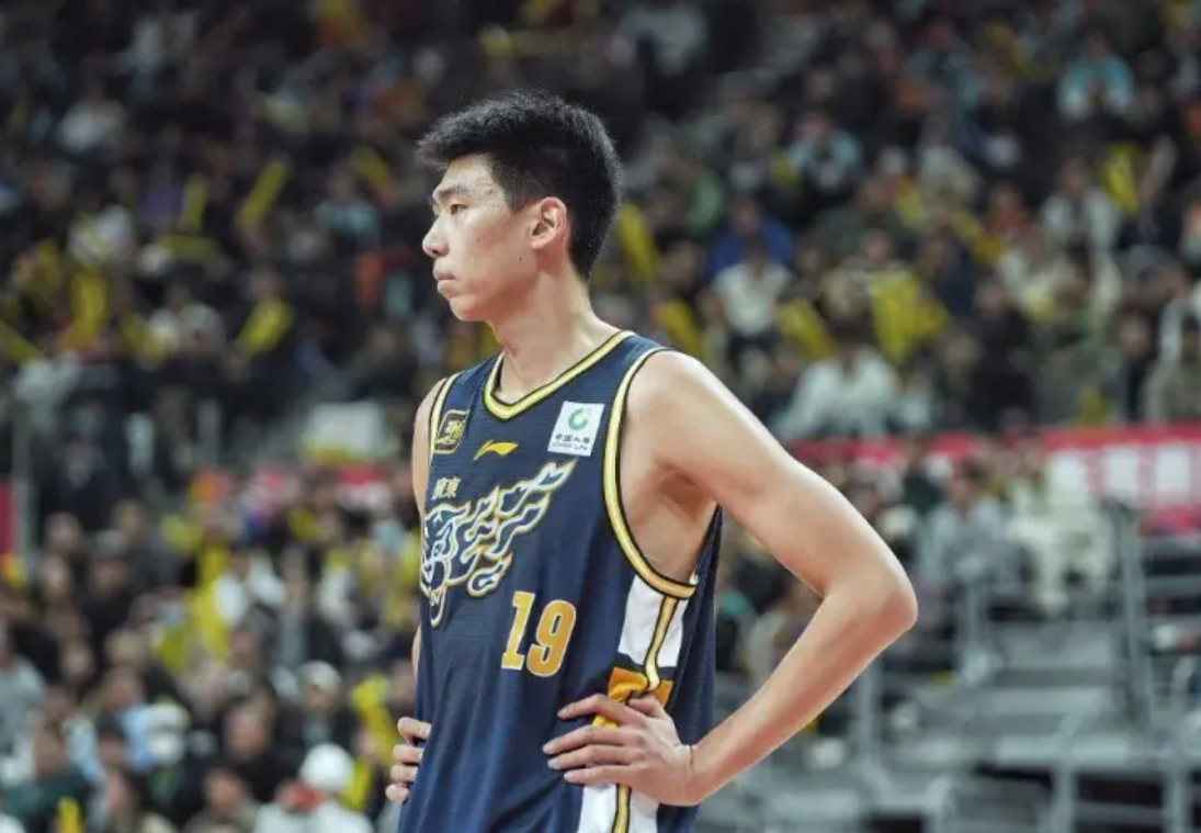 但杜锋一直, 有失误就换 但杜锋一直, 有失误就换