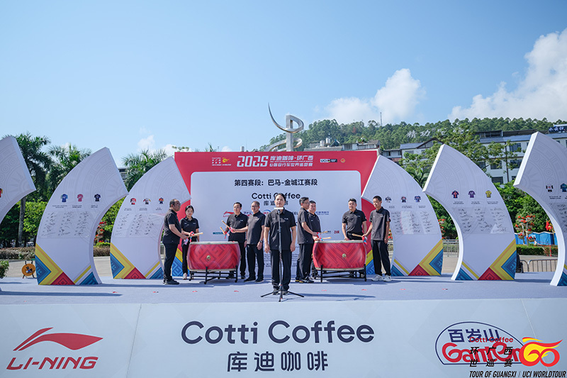 米总爬升是, OEUJL, src