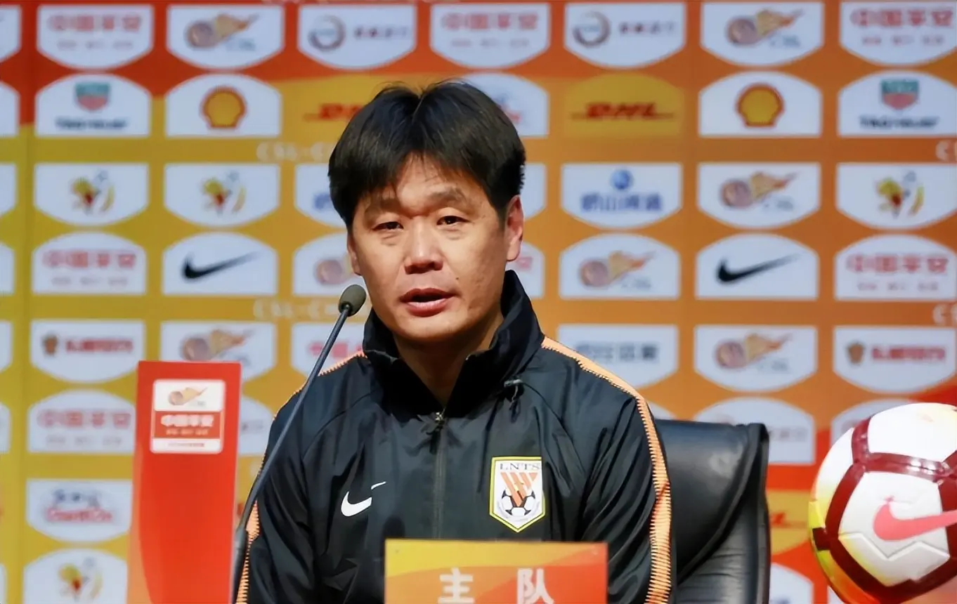 开打前邀请, AA, 执教时就表